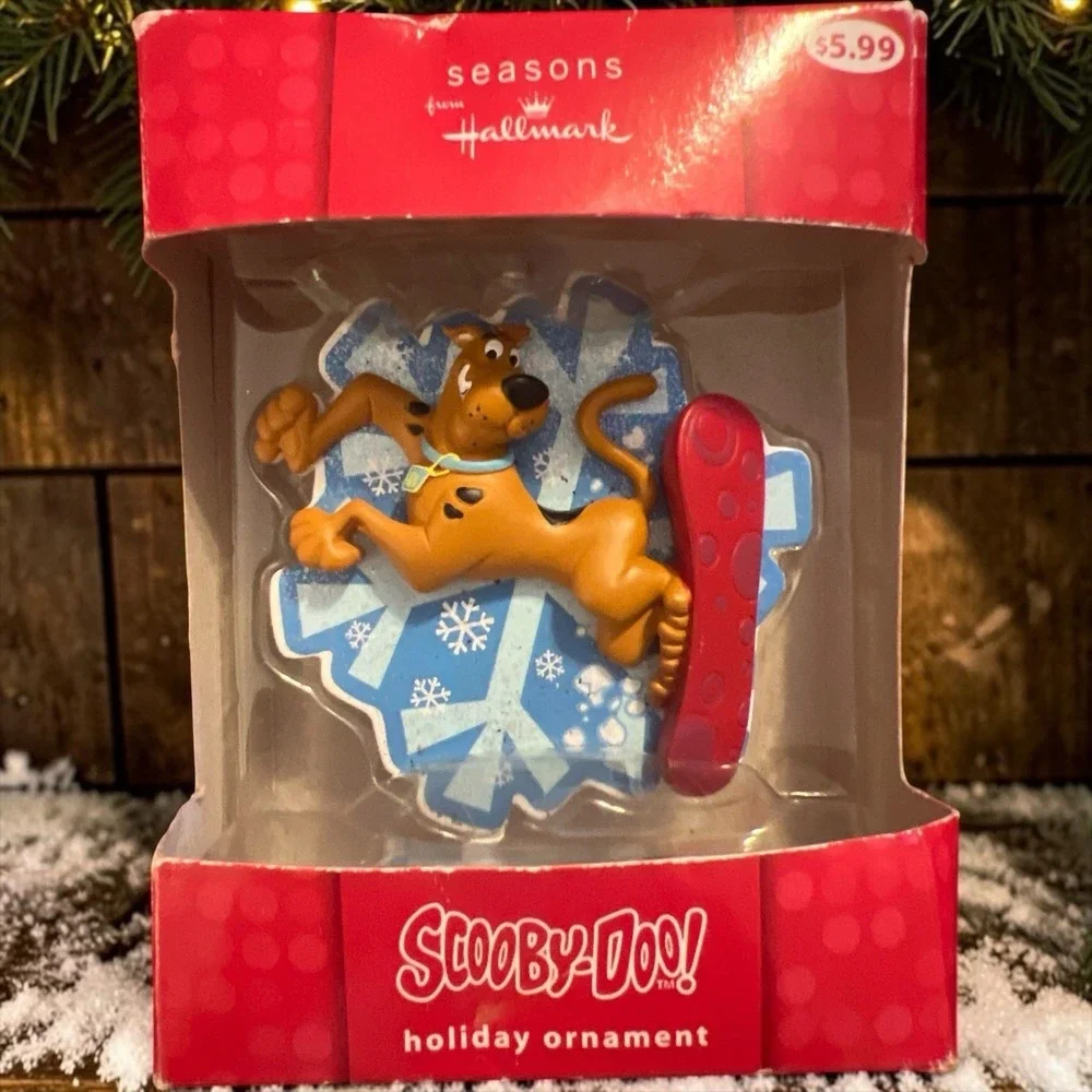 Hallmark Scooby-Doo Snowboard Christmas Ornament New in Box